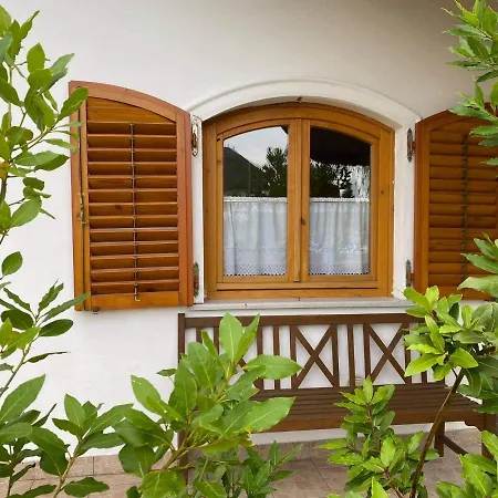 Apartment Emese *